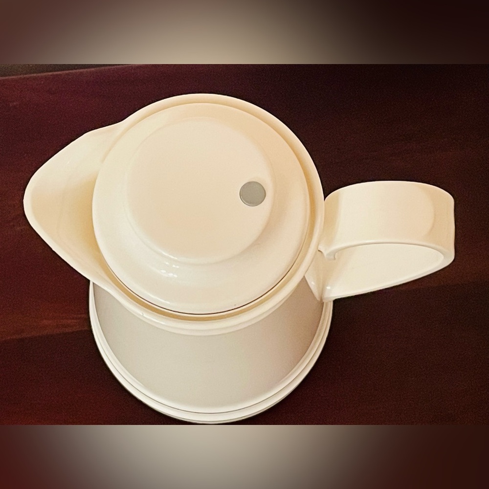 Like New Vintage Thermos No. 810 Sheree Off White Insulated 32oz Carafe Pitcher - Picture 3 of 12